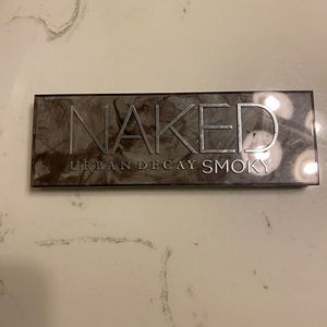 Urban Decay Naked Smokey Edition palette